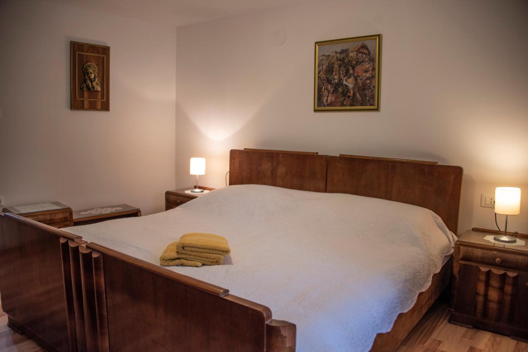 Apartman Nives ลูเบนิตเซ ภายนอก รูปภาพ