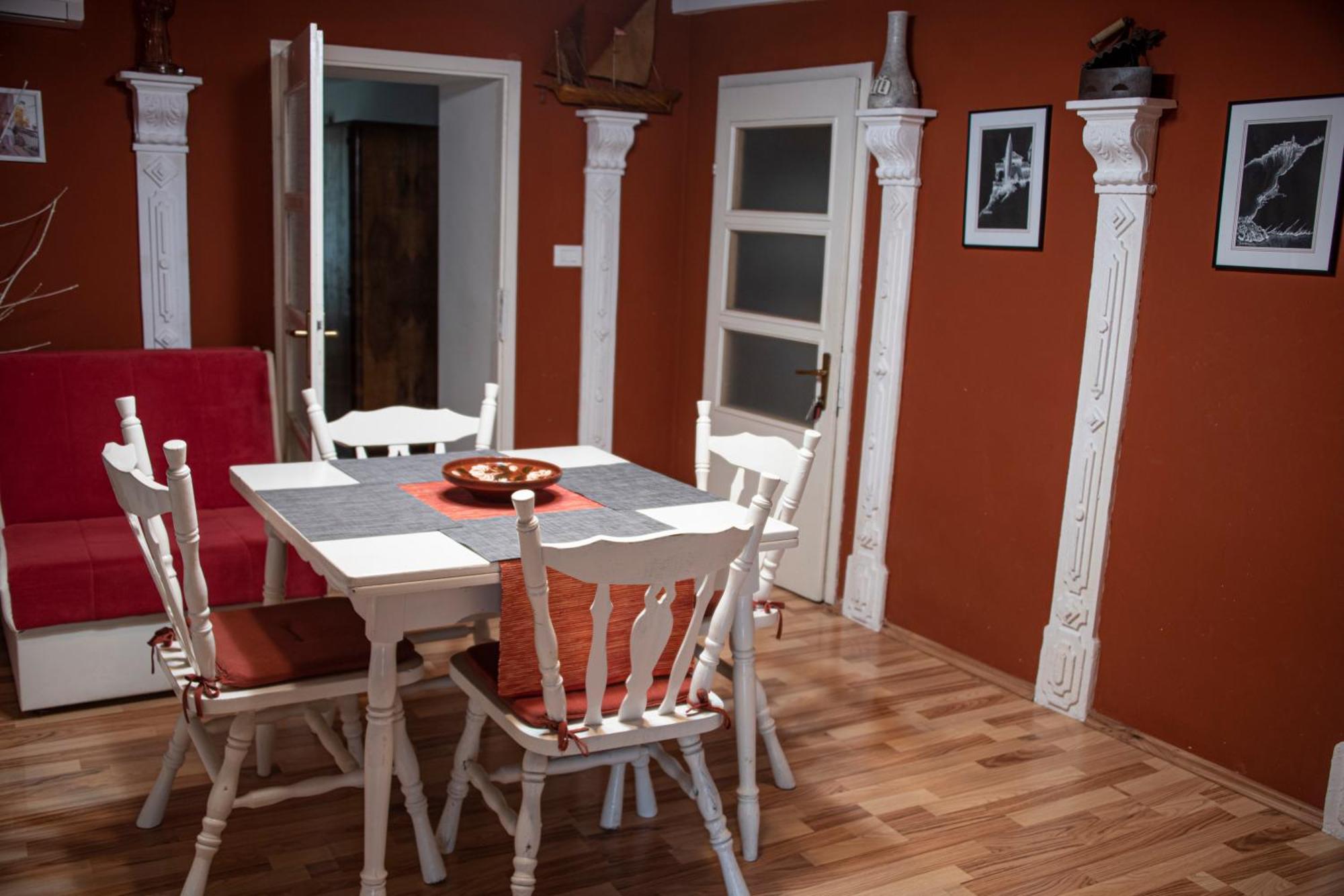 Apartman Nives ลูเบนิตเซ ภายนอก รูปภาพ